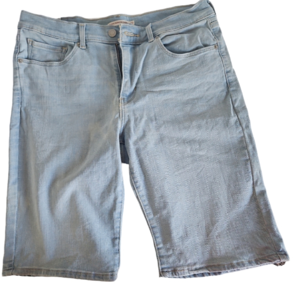 Women's Levi Classic Bermuda Shorts